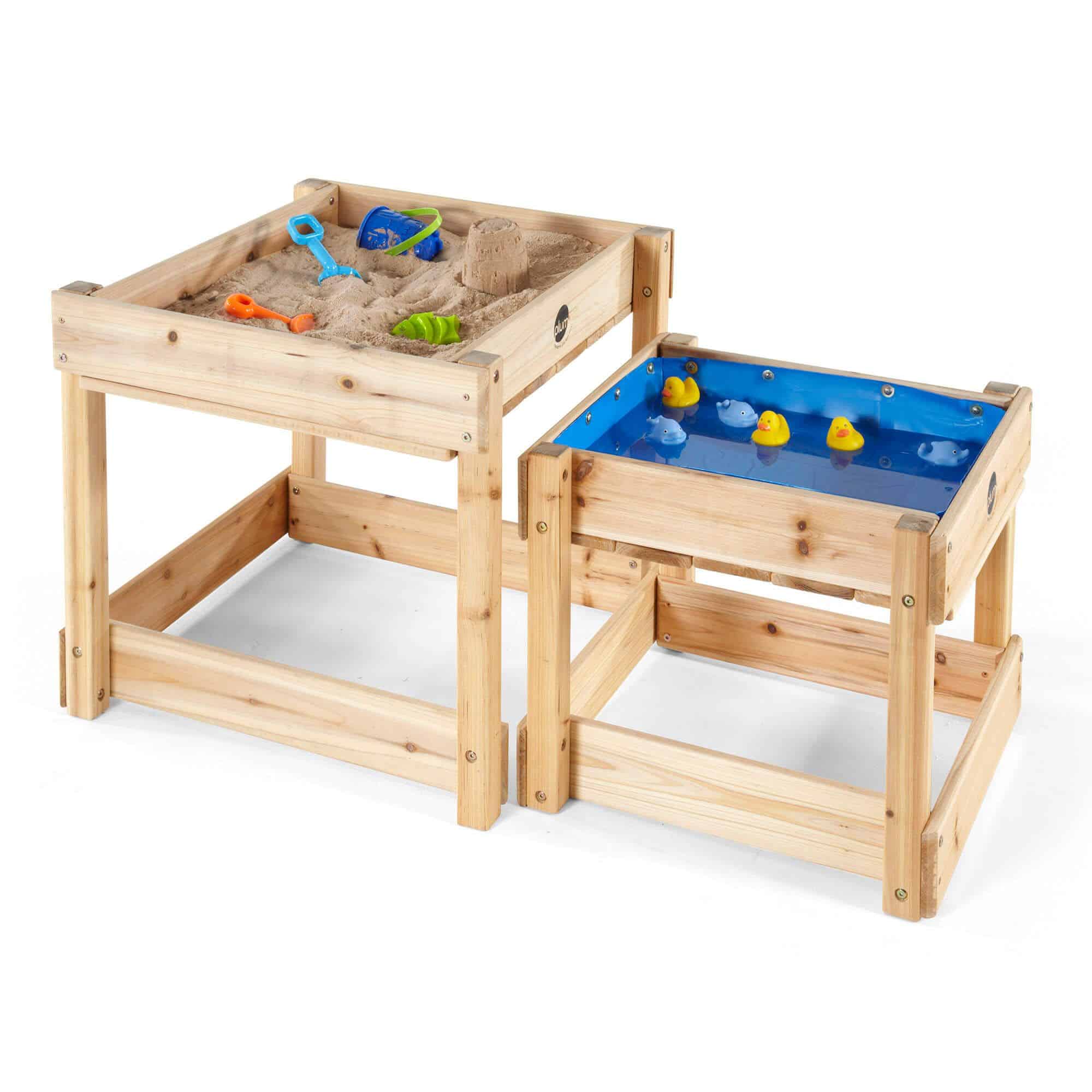 Outdoor sand and water table with lid store
