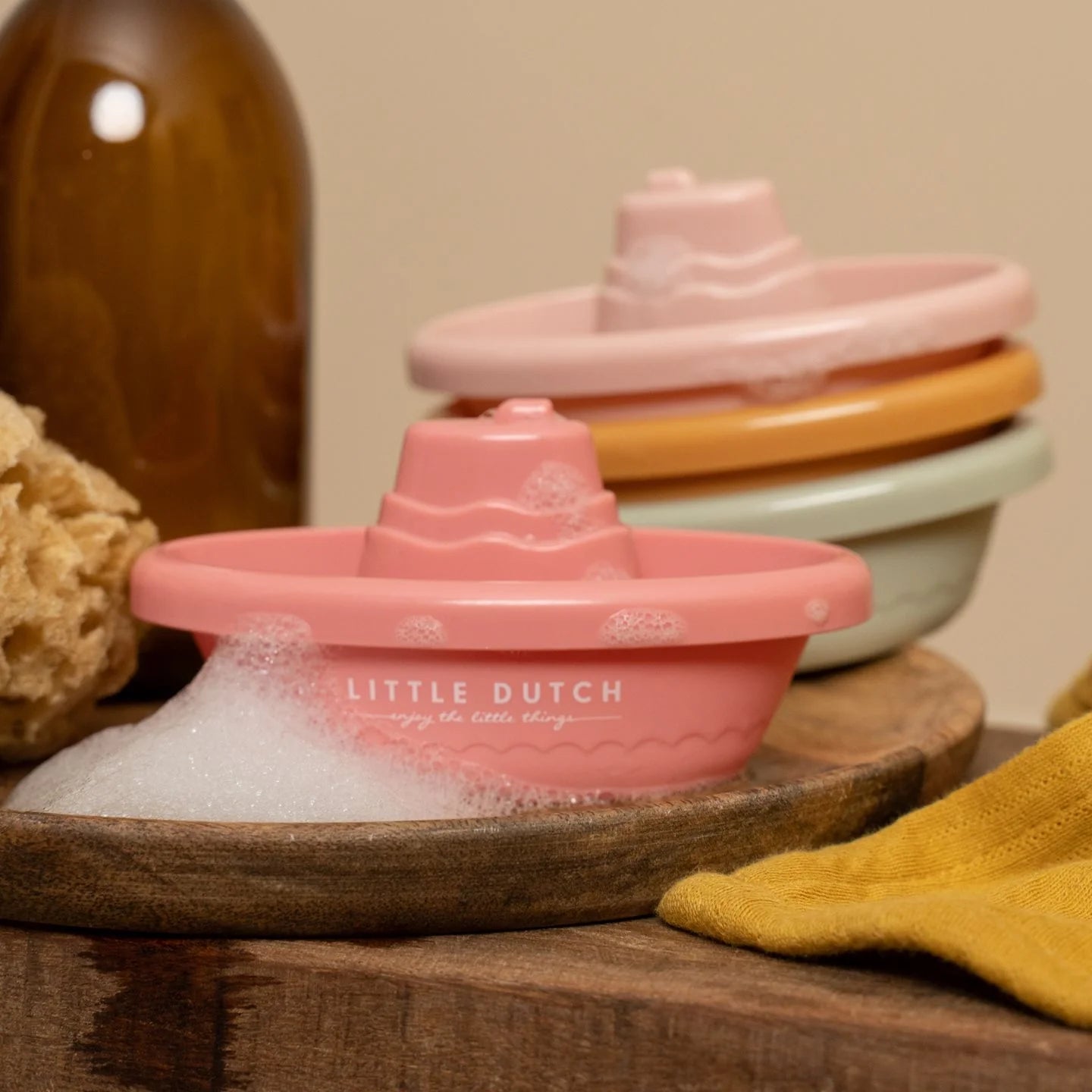 Buy Little Dutch Stackable Bath Boats - Pink or Blue | for kids by Learning Bugs UK