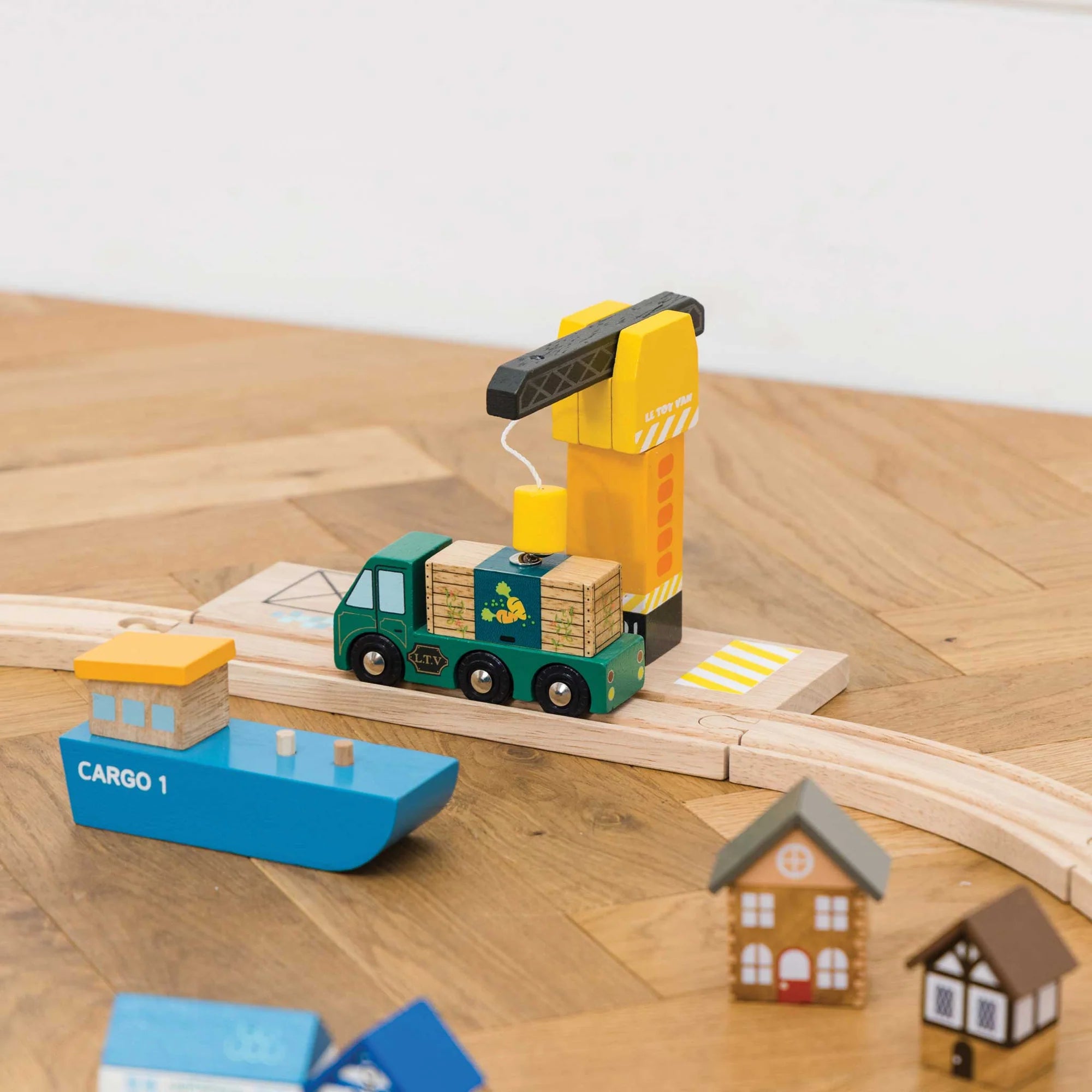 Le Toy Van - Royal Express Train Set by Lauvely - Learning Bugs UK