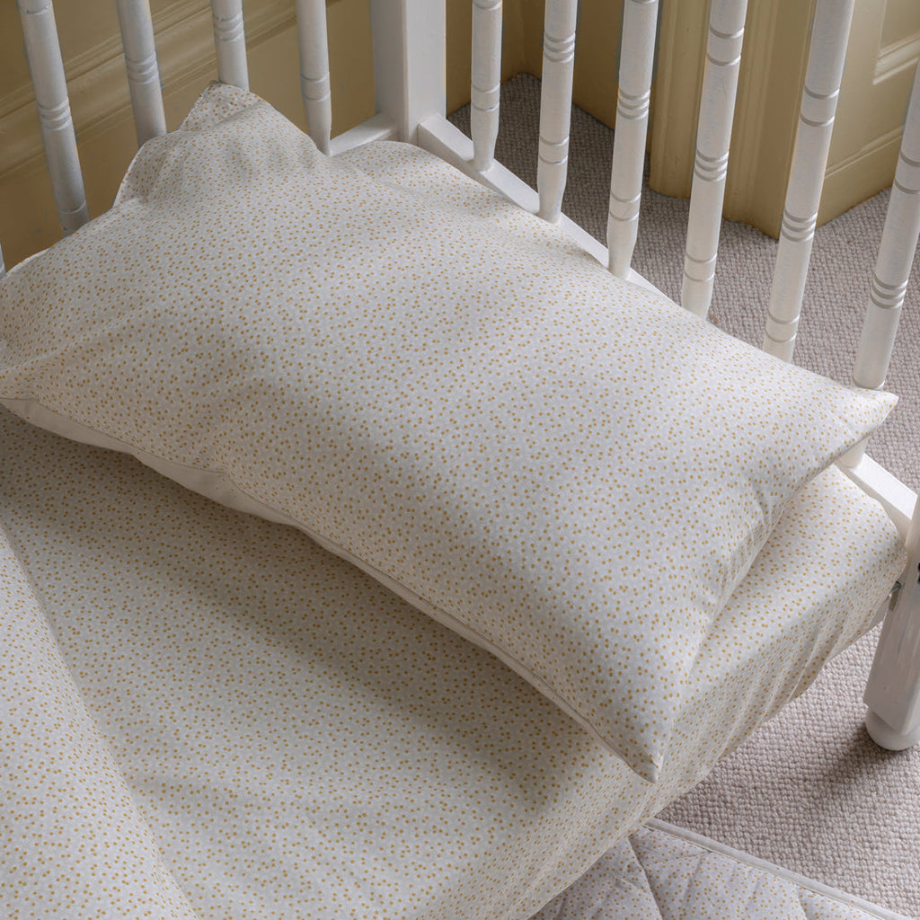 Organic Cotbed Fitted Sheet - Daisy Meadow