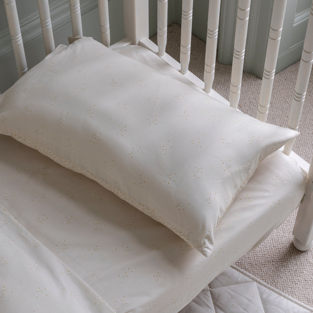 Organic Cotbed Fitted Sheet - Wild Chamomile