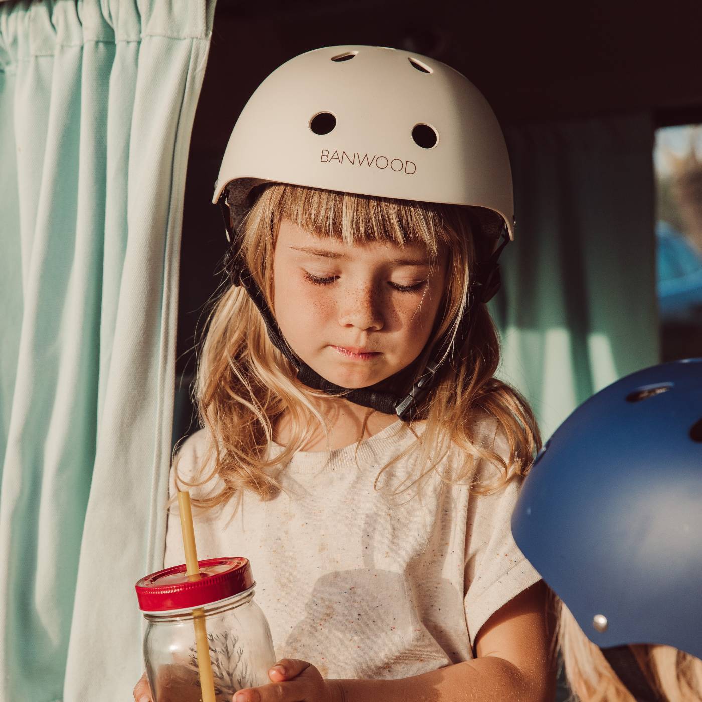 Banwood Helmet – Kids Safety Helmet (Cream)