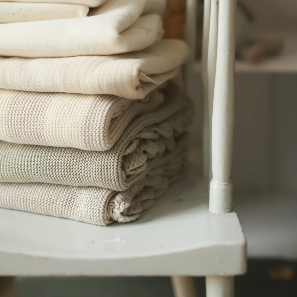 Scallop Knit Blanket - Stone