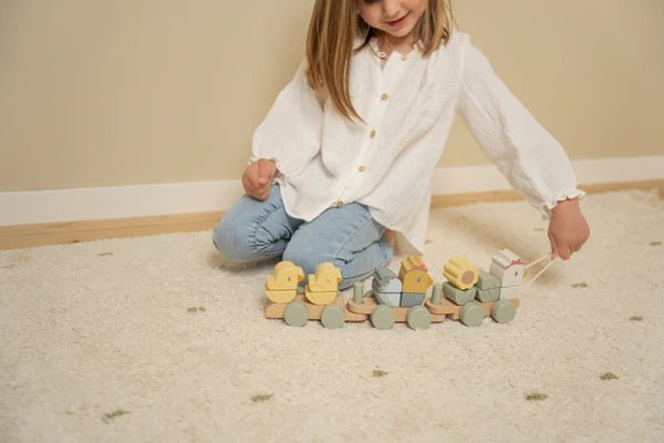 Little Dutch Stacking Train - Chicken – Learningbugs
