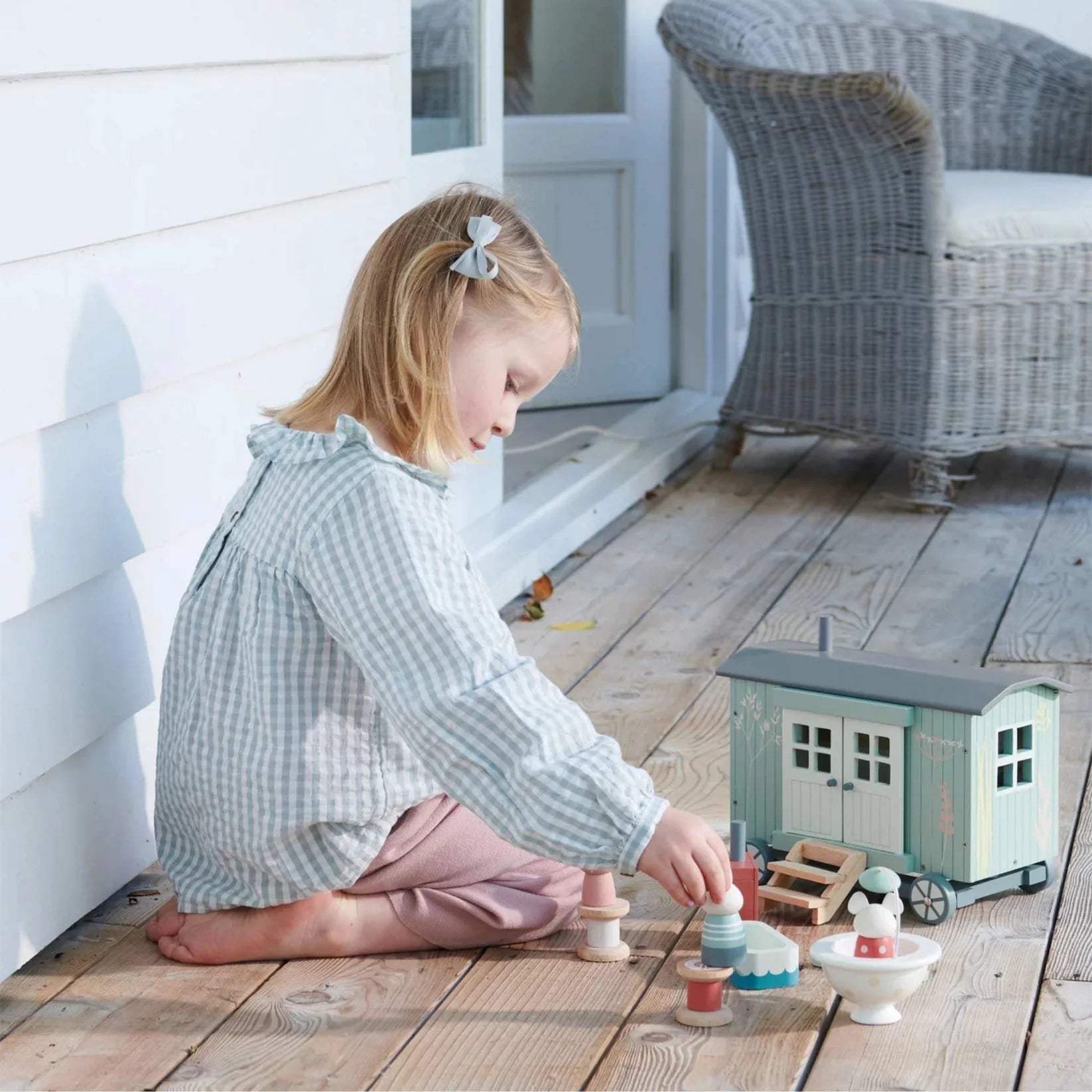 Buy Tender Leaf Secret Meadow Shepherds Hut | for kids by Learning Bugs UK