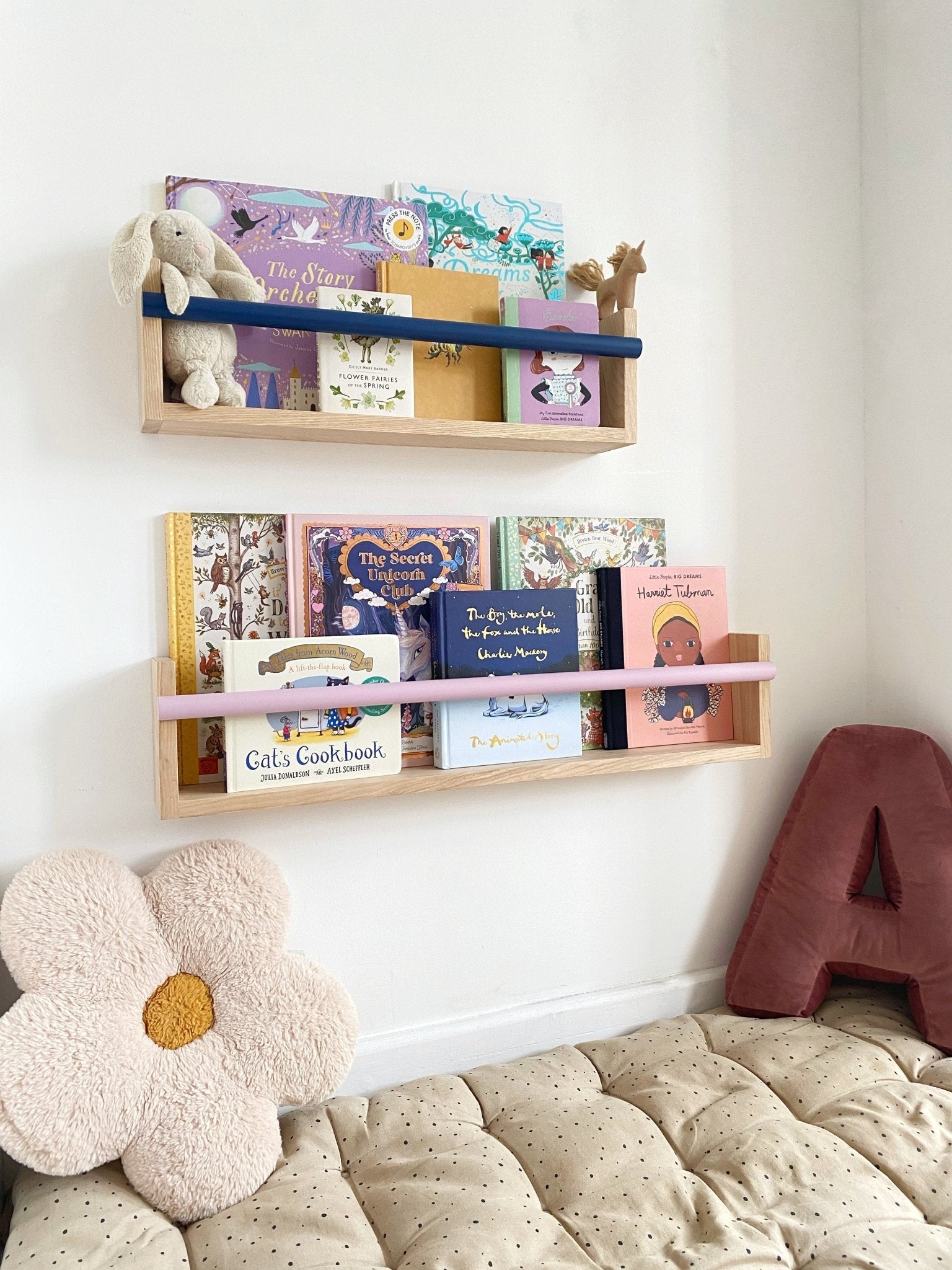 Autumns Corner - The Flip It Shelf