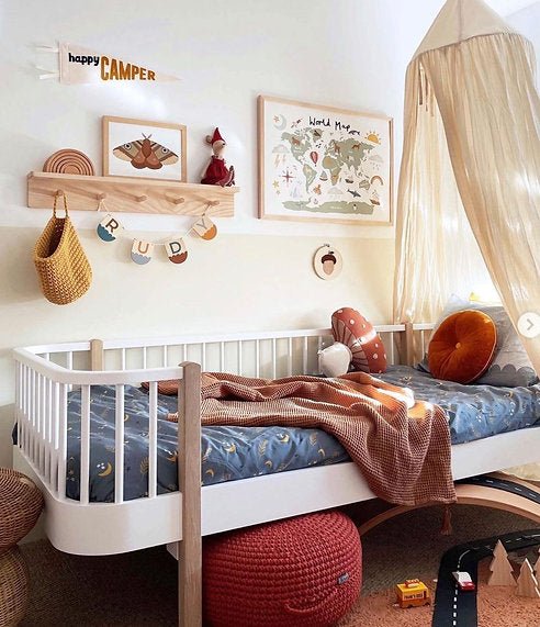 Autumns Corner - The Peg Rail Shelf