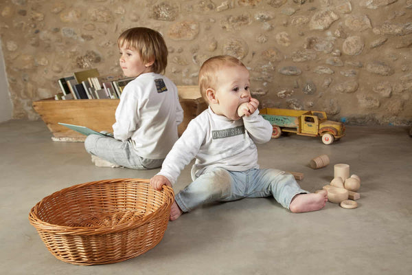Grapat 20 Element Treasure Basket by Learning Bugs - Learning Bugs UK